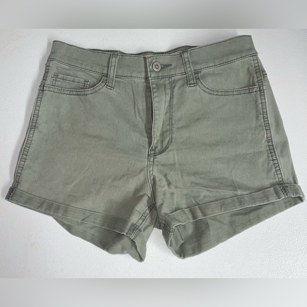 Hollister Short-Shorts‎ High Rise 3" Inseam Women's Size 3/W26 Green